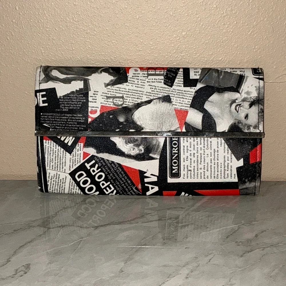 Marilyn Monroe Stylish Black and White Newspaper Clutch Bag.